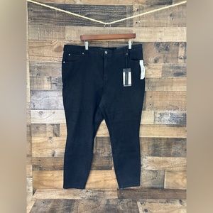Tahari Women’s Chloe Black Jeans Size 22W with Tummy Control